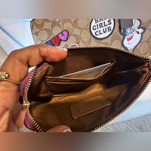 Coach Disney X Villain Bundle Handbag & Wristlet In Signature Canvas W Patches - Picture 4 of 10